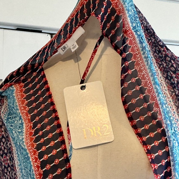 Kimono with pizazz! - Picture 2 of 7